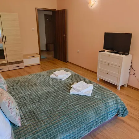 Evrika 4 アパート *