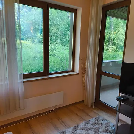 Evrika 4 アパート パンポロボ